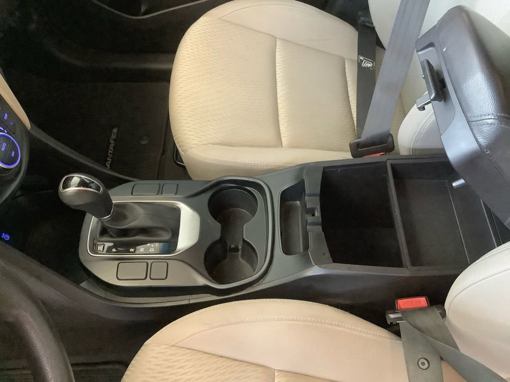 Used 2017 Hyundai Santa Fe SE image 23