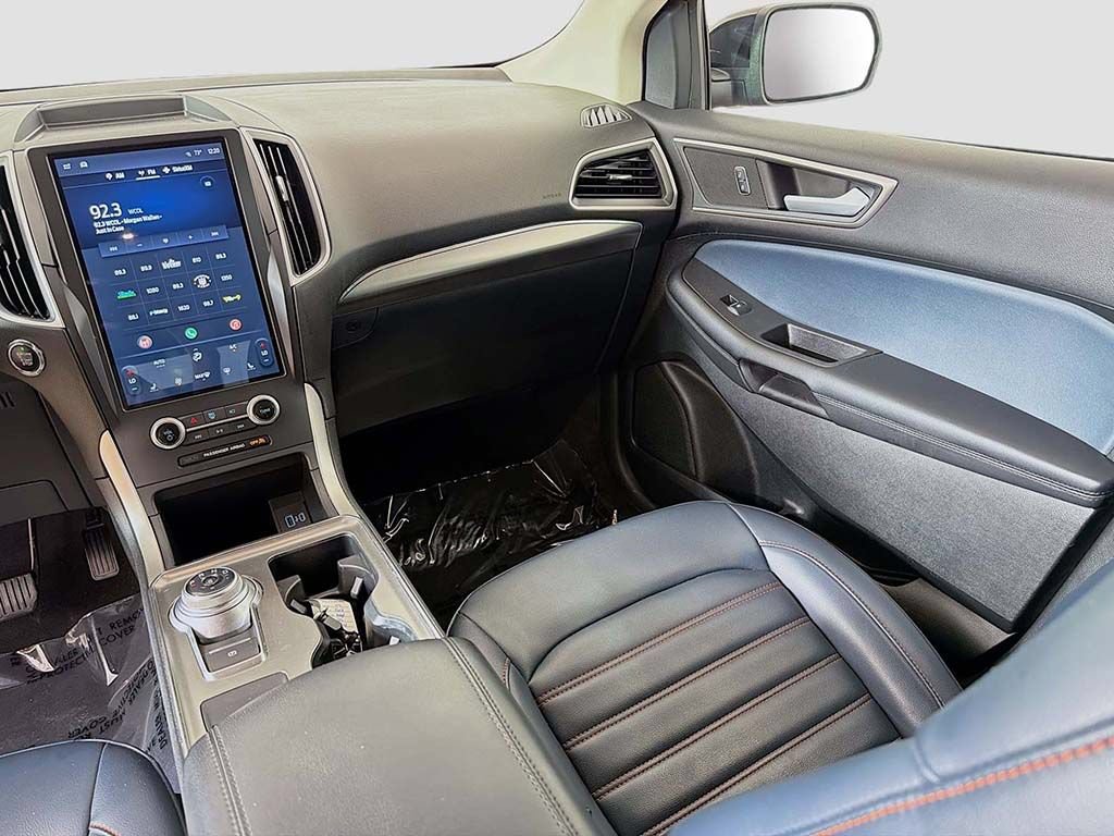 Used 2024 Ford Edge SEL w/ Sport Appearance Package AWD/4WD image 27