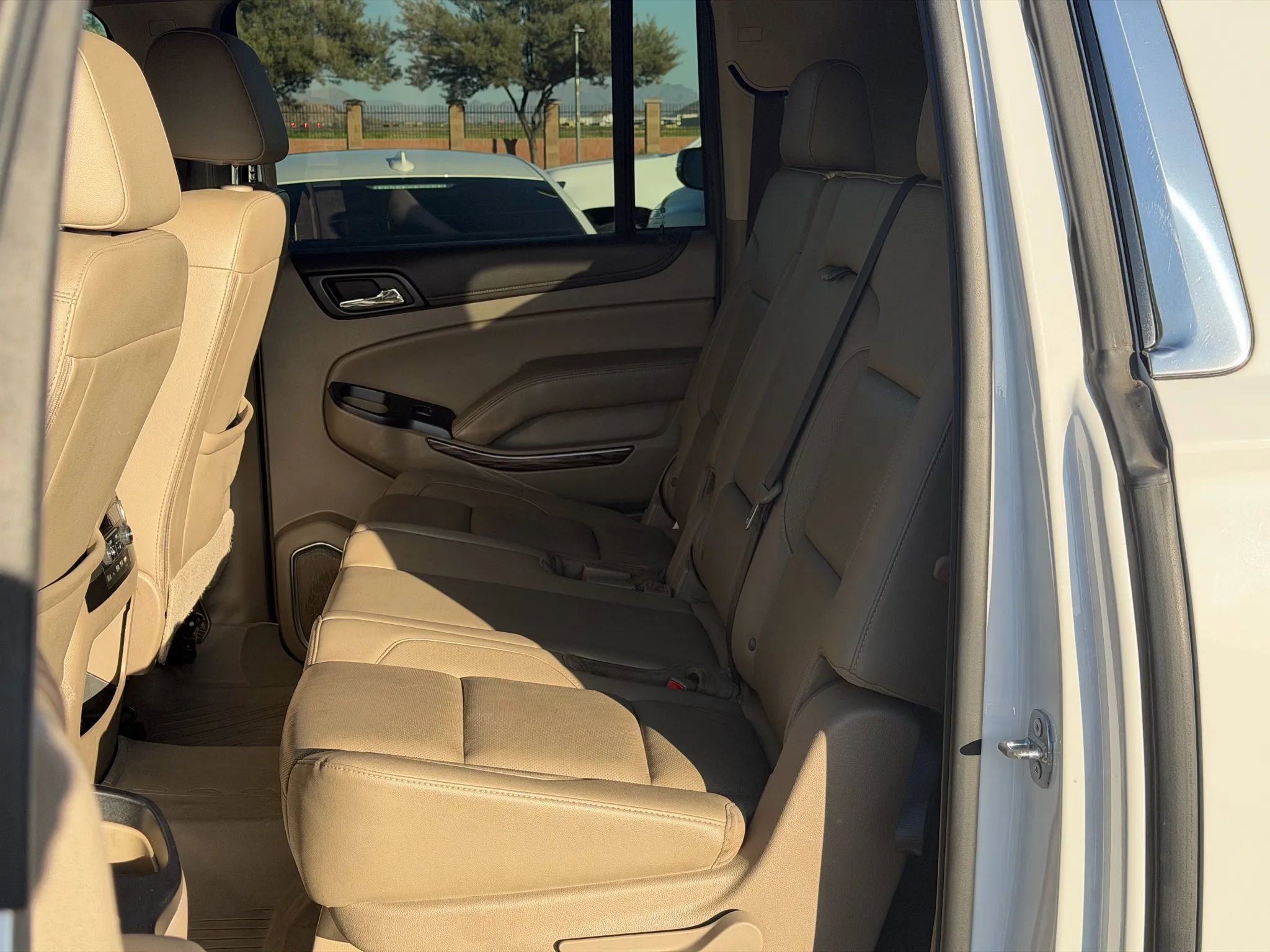 Used 2019 GMC Yukon XL SLT w/ Open Road Package image 13