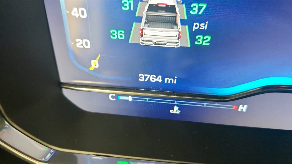 Certified 2025 Chevrolet Silverado 1500 LT w/ Safety Package image 17