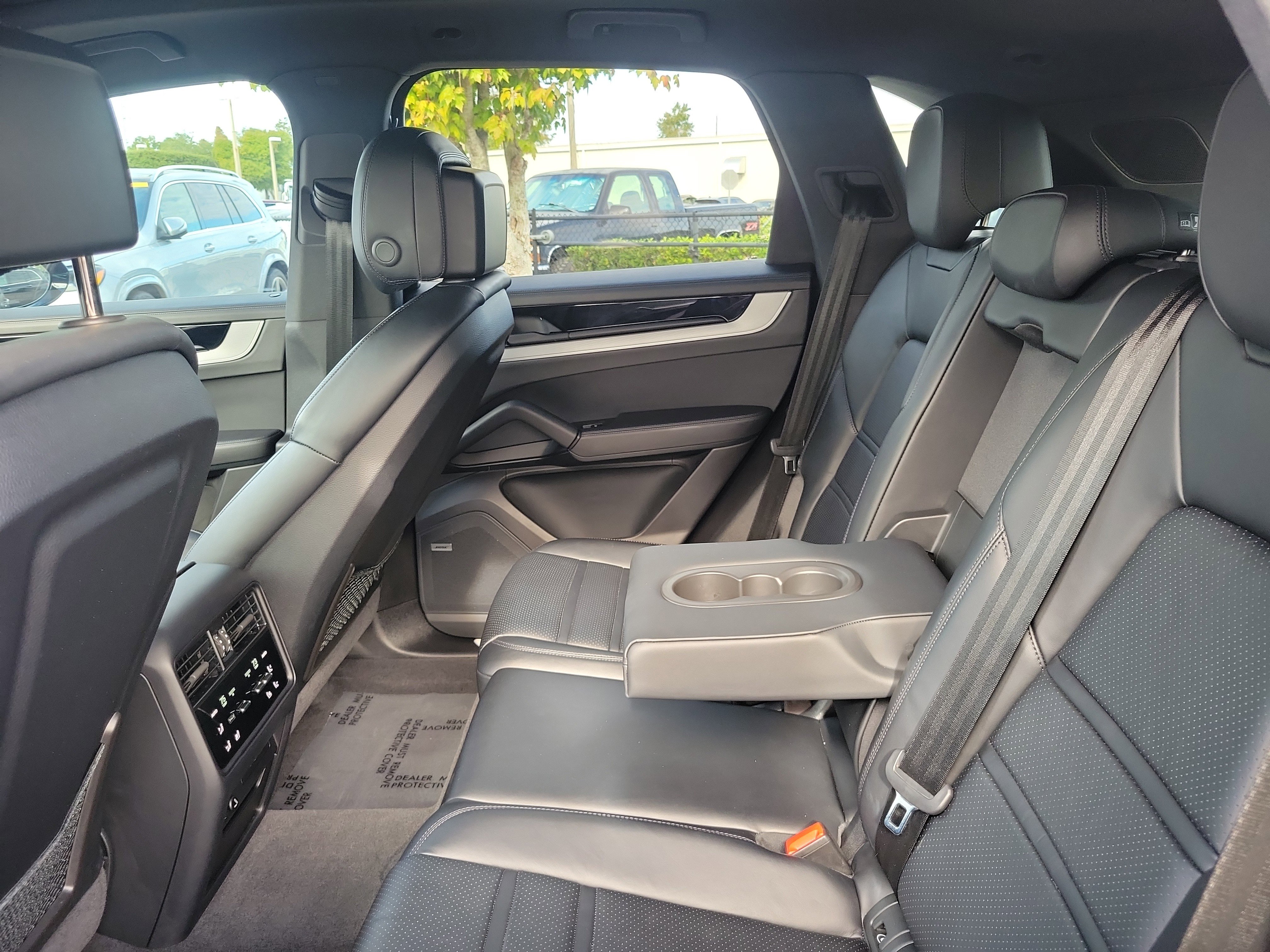 Used 2024 Porsche Cayenne S image 8