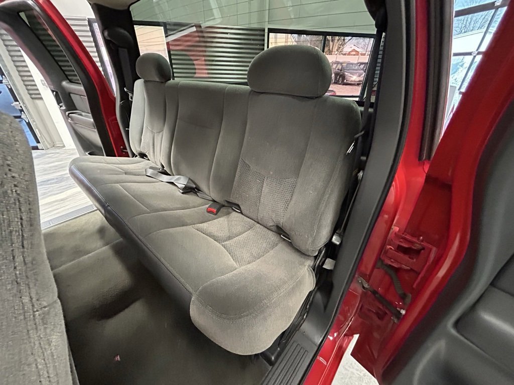 Used 2005 Chevrolet Silverado 2500 LS image 7