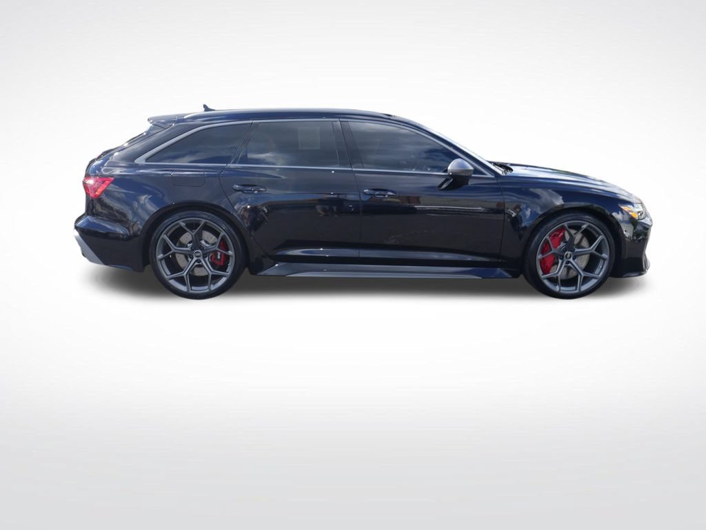 Certified 2024 Audi RS 6 performance AWD/4WD image 10