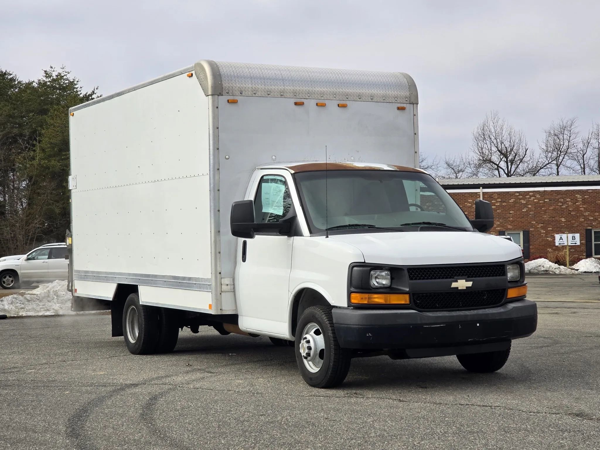 Used 2013 Chevrolet Express 3500 Extended image 4