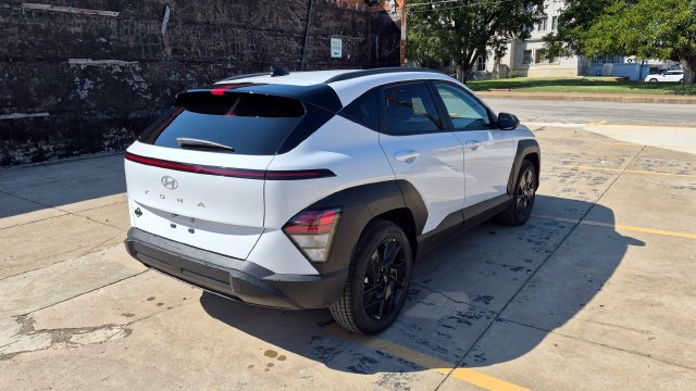 Used 2026 Hyundai Kona SEL Sport FWD image 7