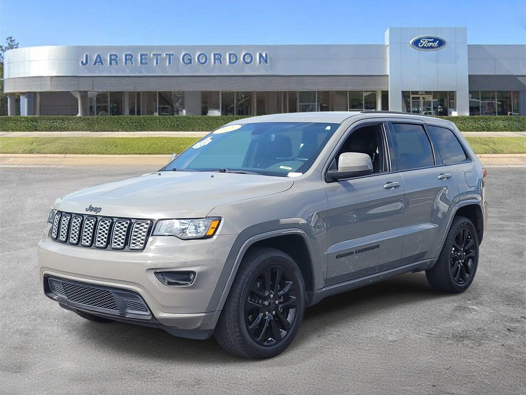 Used 2020 Jeep Grand Cherokee Altitude RWD image 2