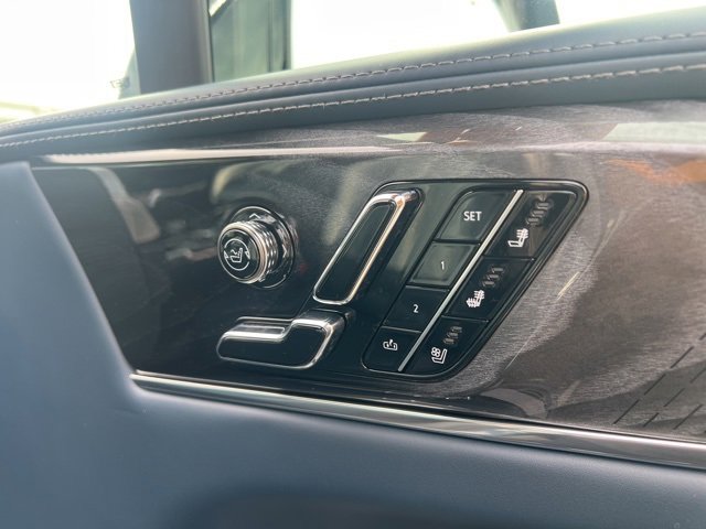 Used 2025 Cadillac Escalade IQ Luxury 2 w/ LPO, Premium Carpet Package image 36