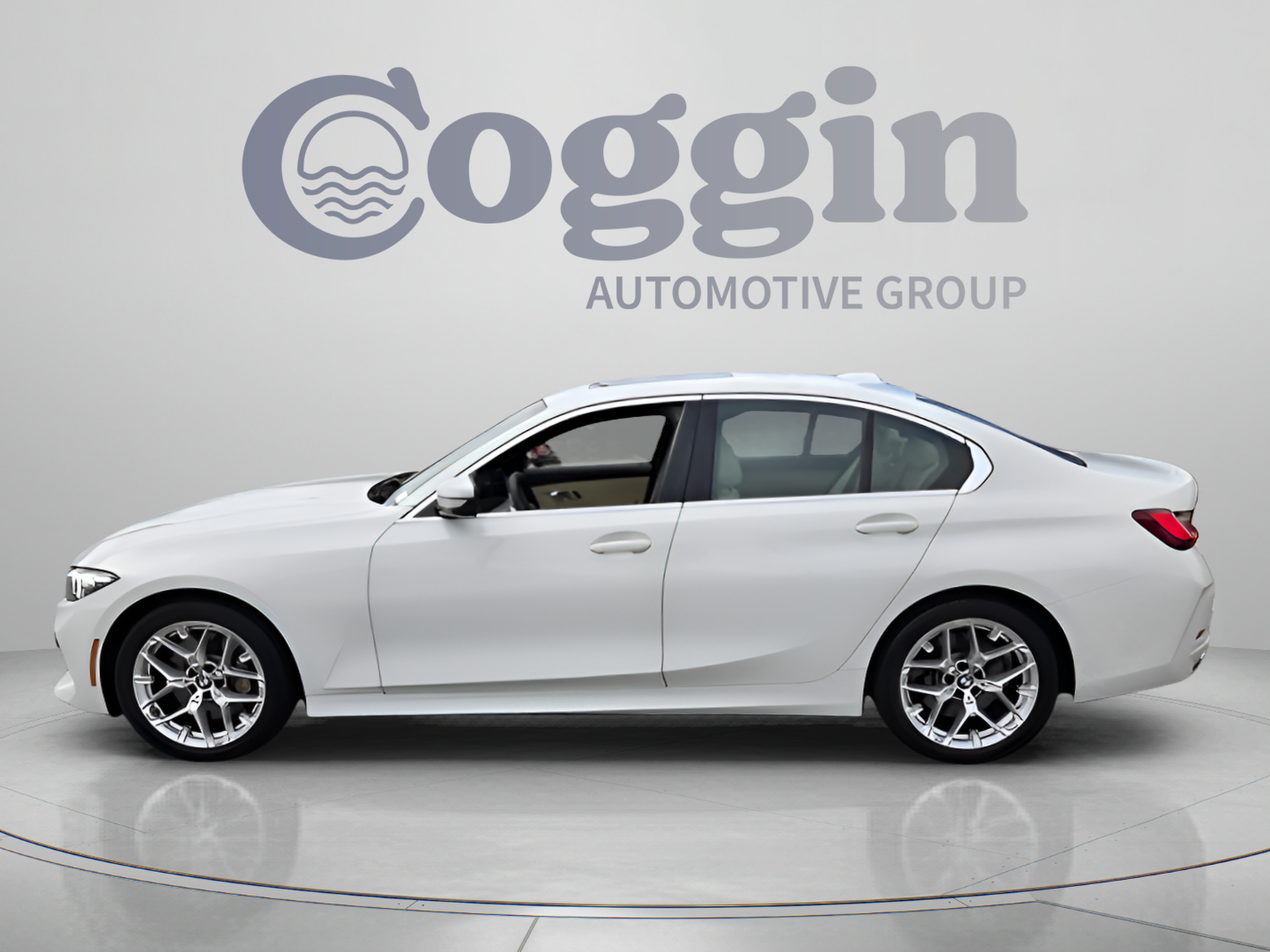 Used 2025 BMW 330i Sedan RWD image 2