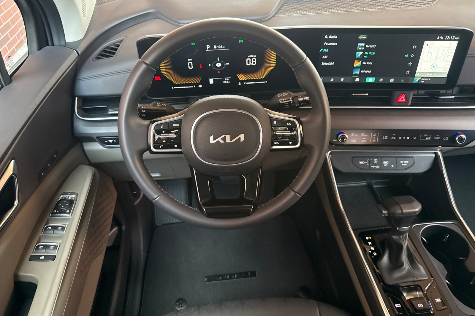 Used 2026 Kia Carnival EX FWD image 14