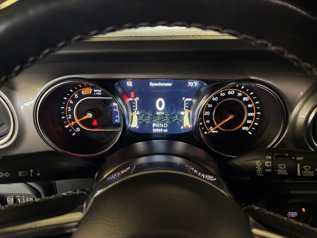 Used 2021 Jeep Wrangler Unlimited Sahara AWD/4WD image 16