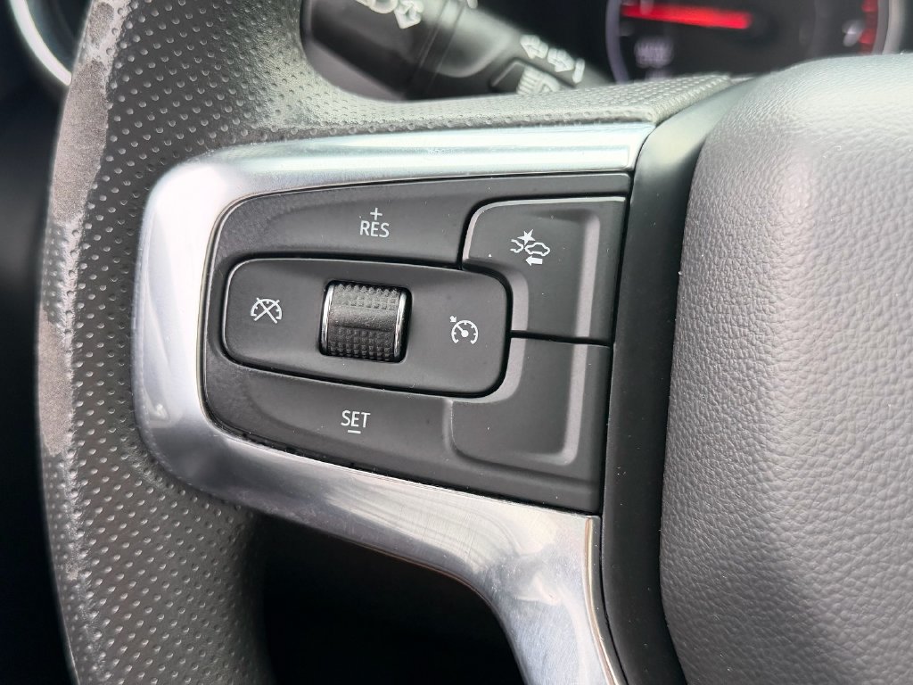 Used 2022 Chevrolet Blazer LT FWD image 29