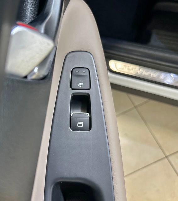 Used 2021 Hyundai Santa Fe Limited image 33