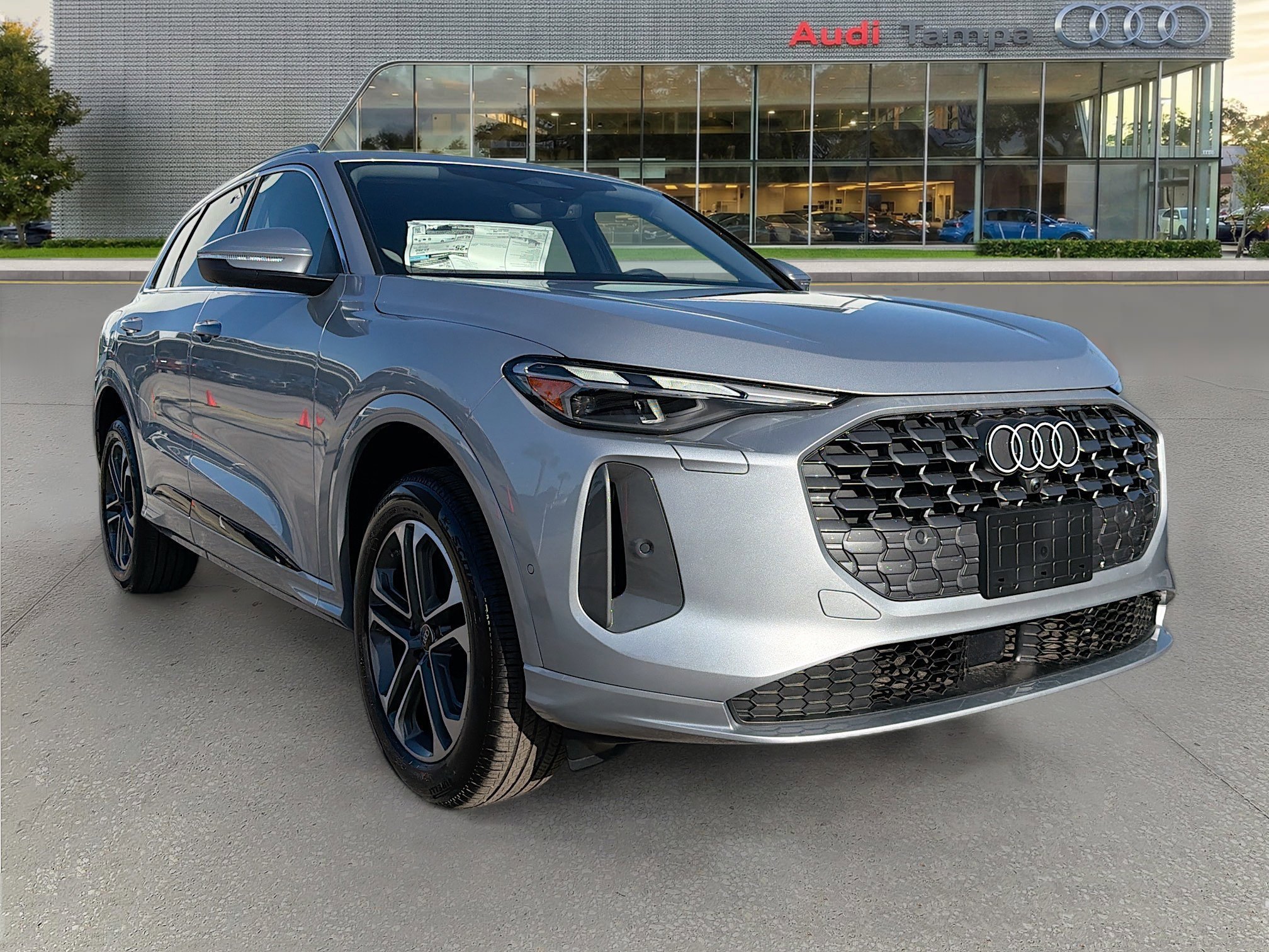 New 2025 Audi Q5 Premium
