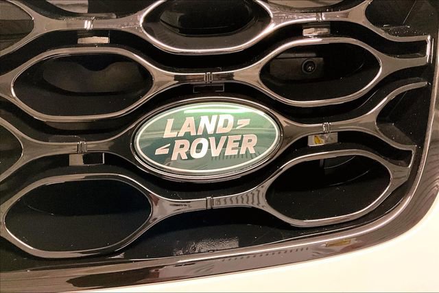 Certified 2025 Land Rover Discovery Sport S image 32