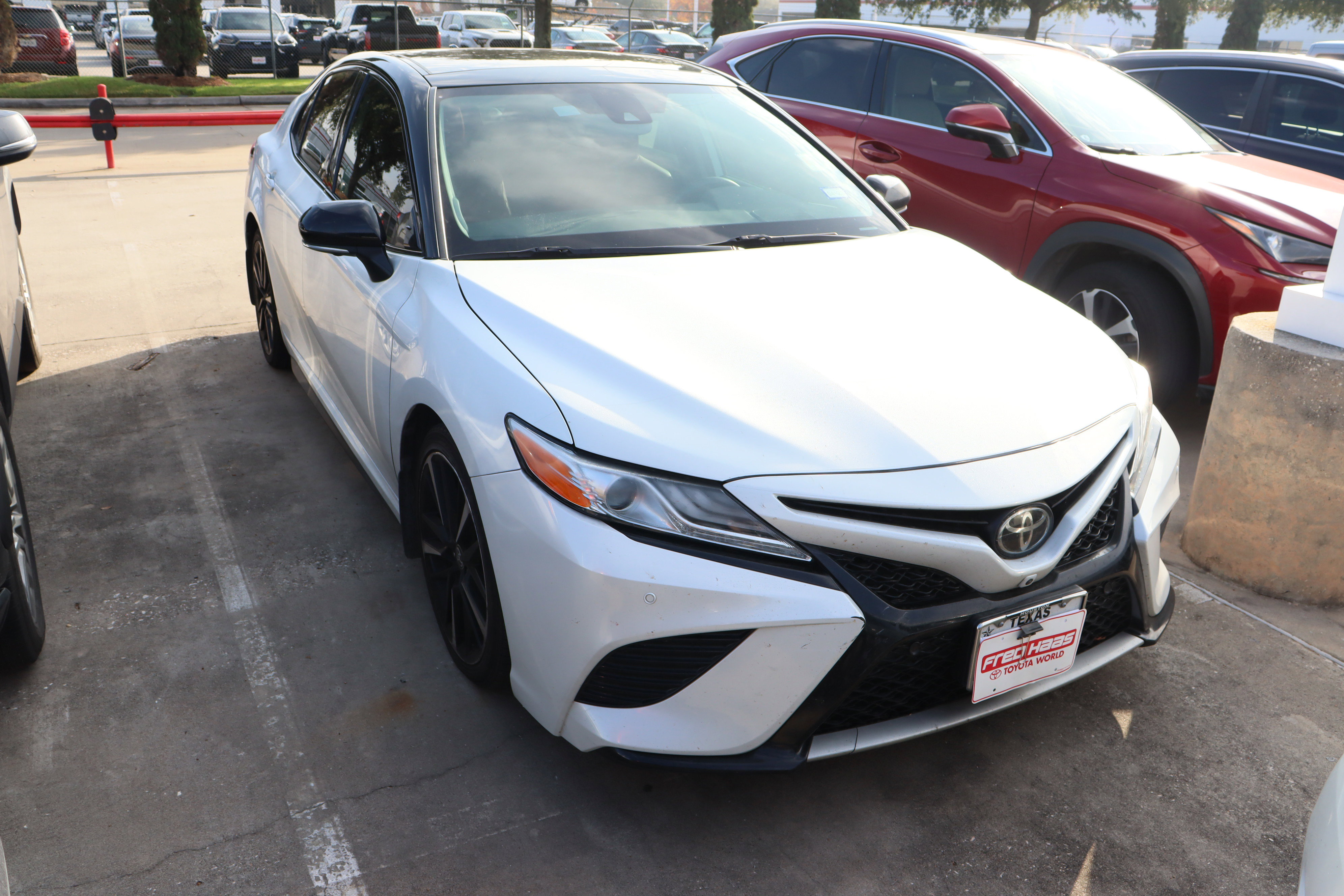 Used 2020 Toyota Camry XSE image 2