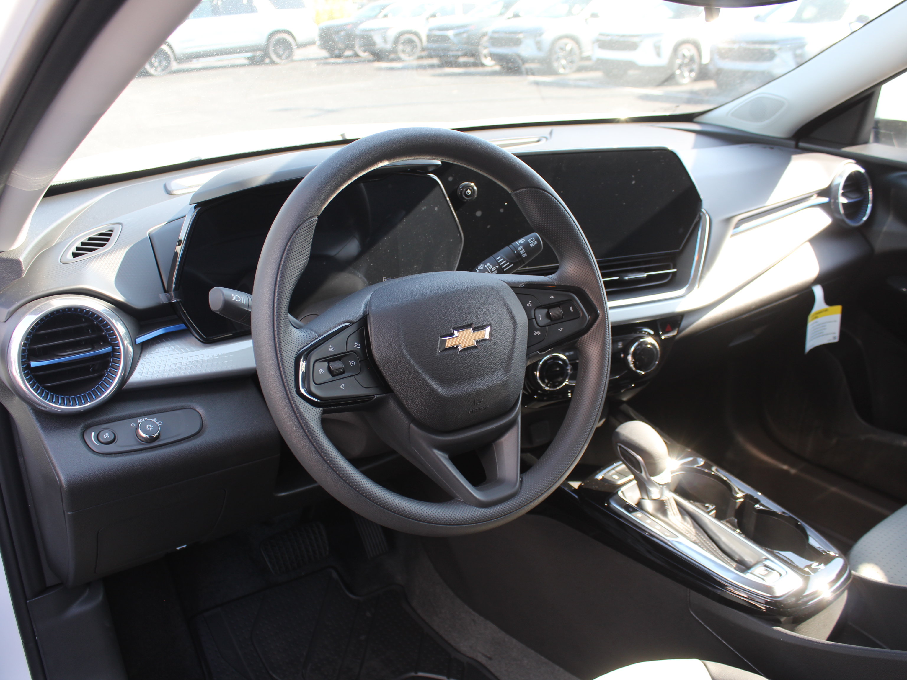 New 2026 Chevrolet Trax LT FWD image 12
