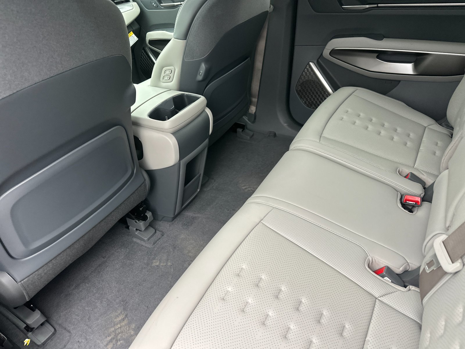 New 2026 Kia EV9 Wind AWD/4WD image 12