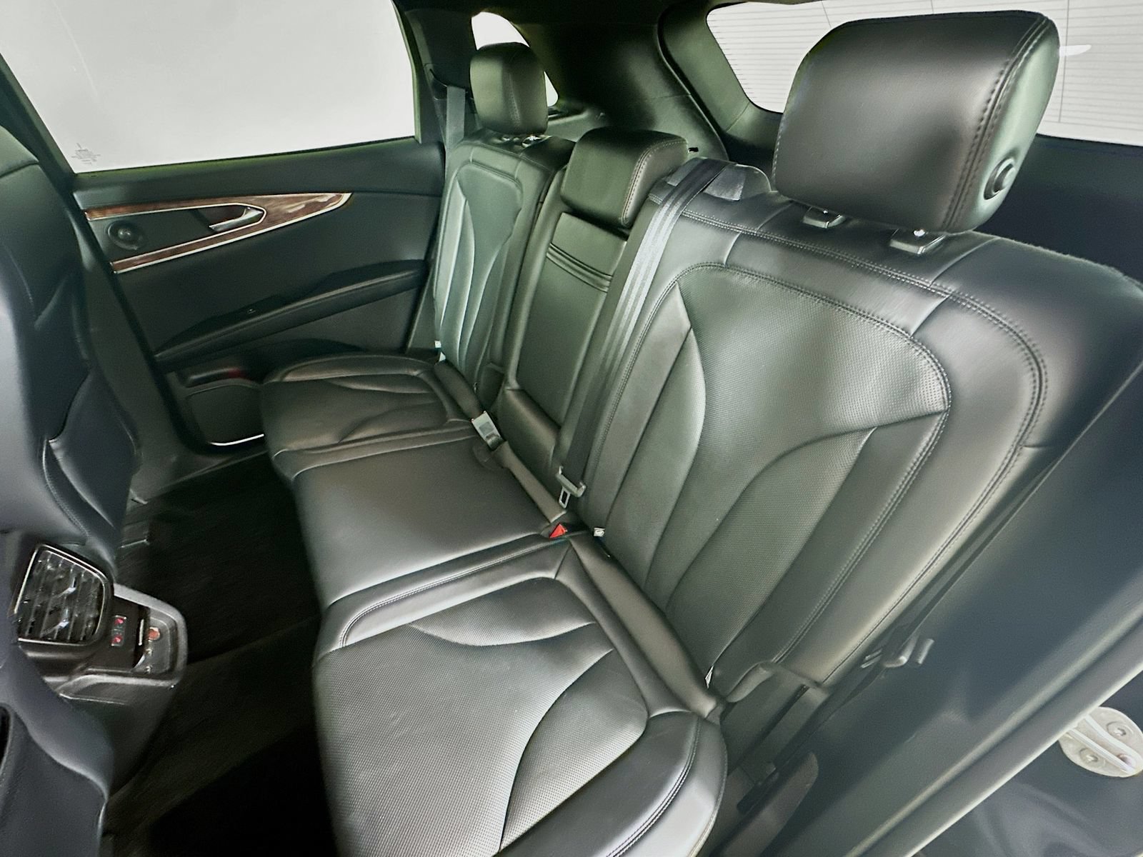 Used 2019 Lincoln Nautilus Reserve AWD/4WD image 36