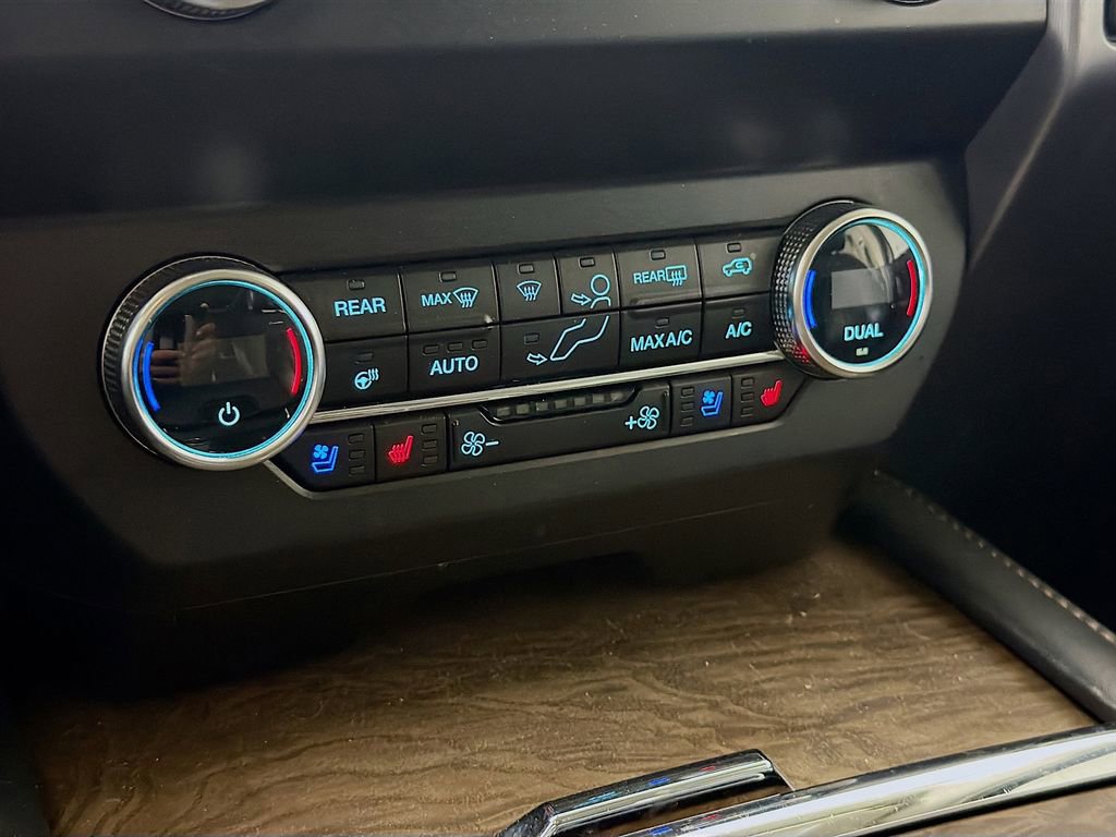 Used 2020 Ford Expedition Platinum AWD/4WD image 19