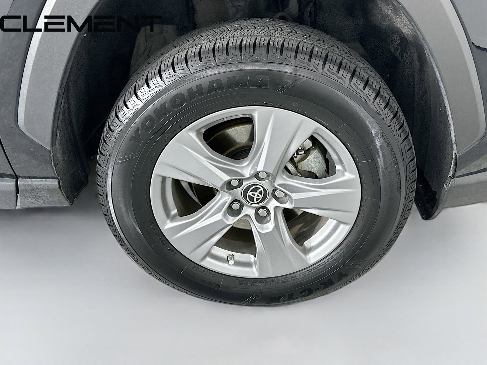 Used 2022 Toyota RAV4 LE image 34