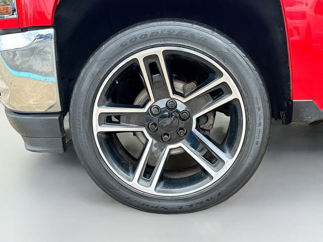 Used 2018 Chevrolet Silverado 1500 LT w/ LPO, Black Pack image 30