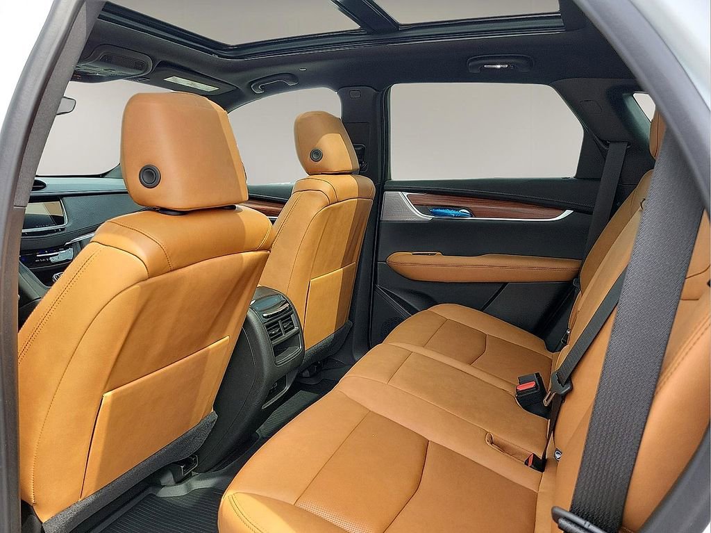 New 2026 Cadillac XT5 Premium Luxury image 9