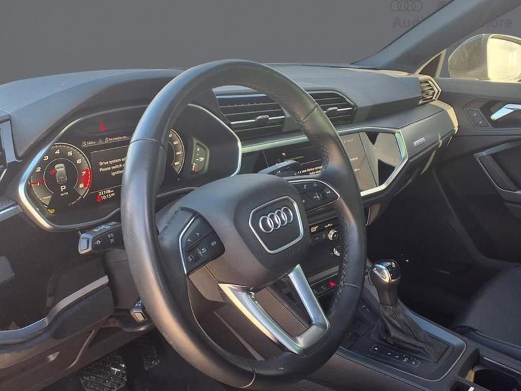 Used 2024 Audi Q3 2.0T Premium Plus w/ Premium Plus Package image 11