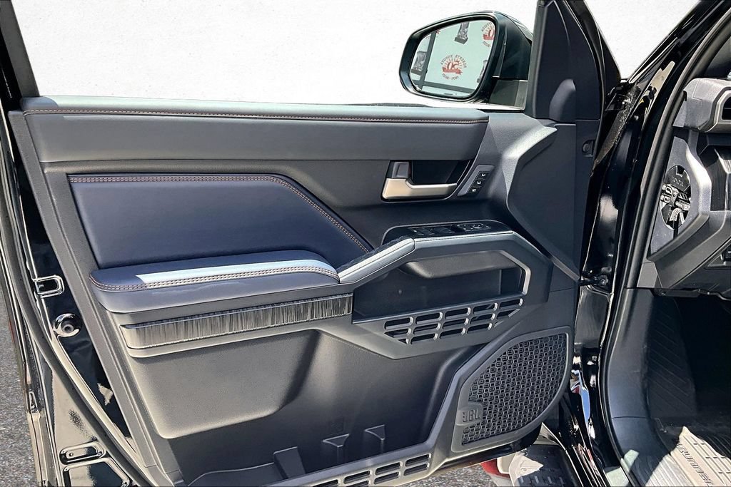 New 2026 Toyota 4Runner Platinum AWD/4WD image 17