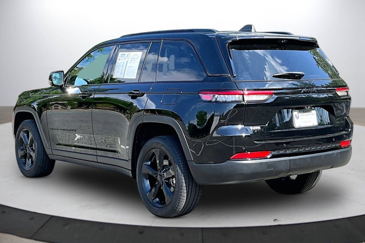 Certified 2023 Jeep Grand Cherokee Limited w/ Luxury Tech Group II AWD/4WD image 7