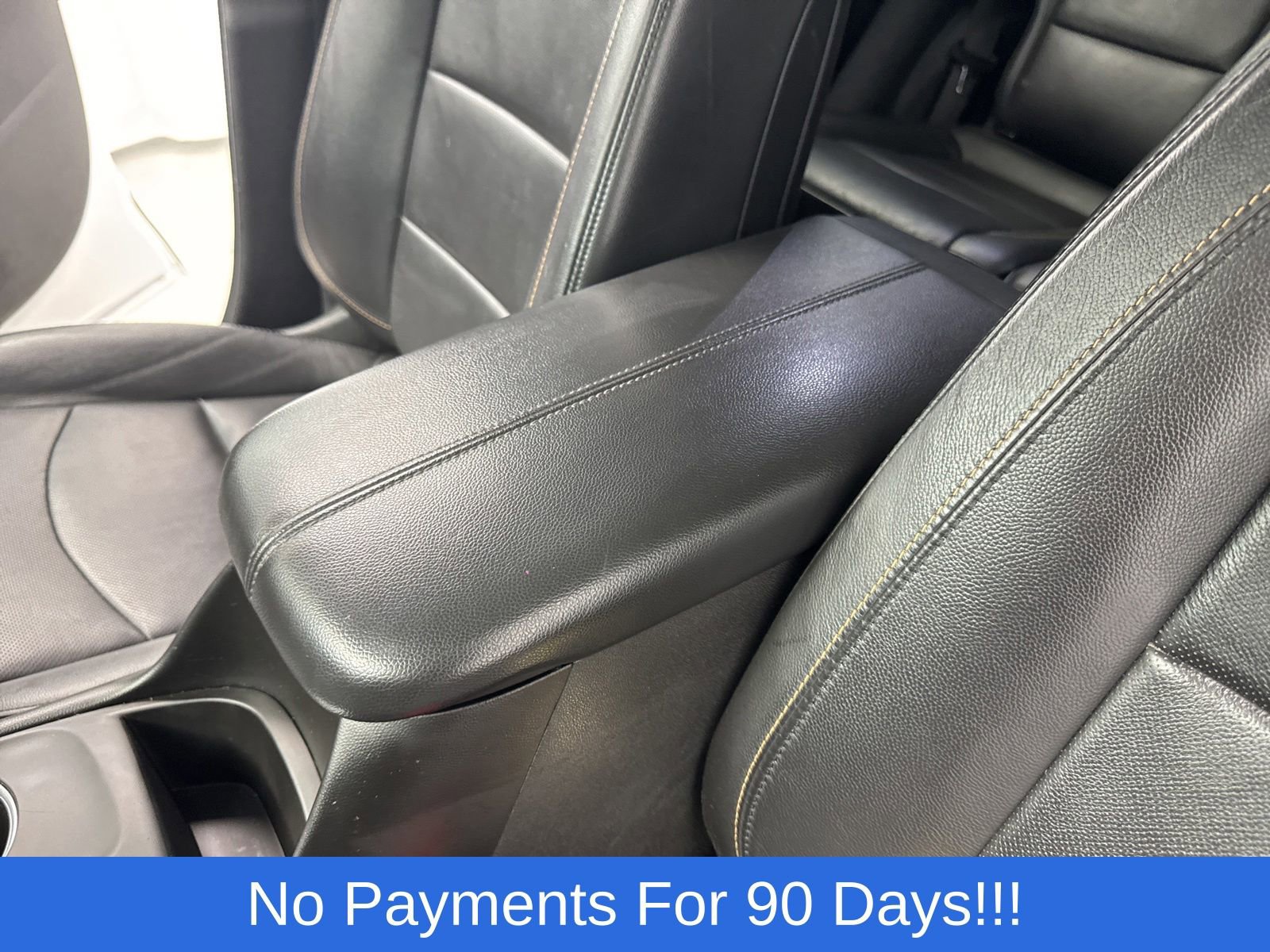 Used 2018 Chevrolet Equinox Premier FWD image 13