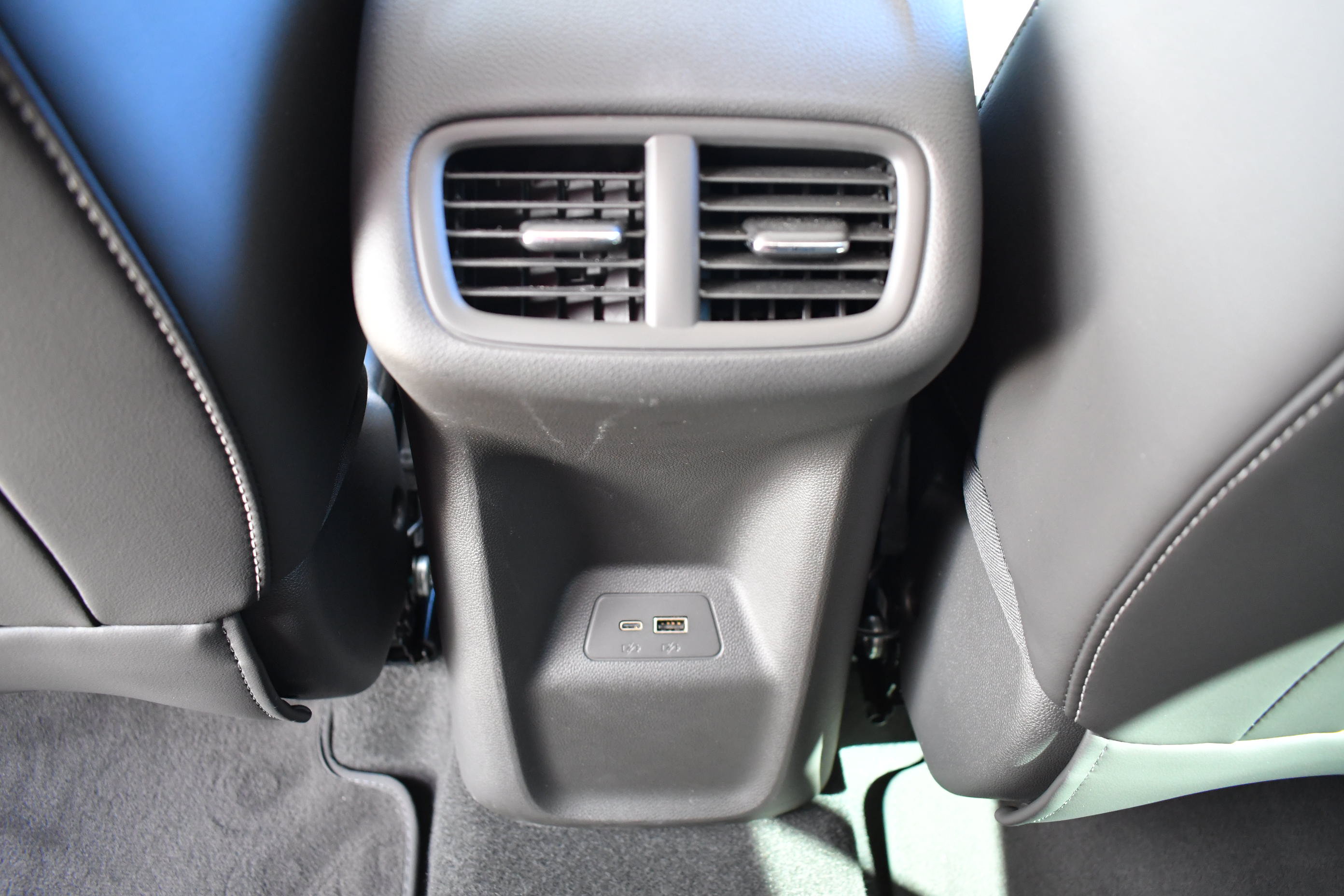 Used 2024 Buick Envision Preferred AWD/4WD image 24