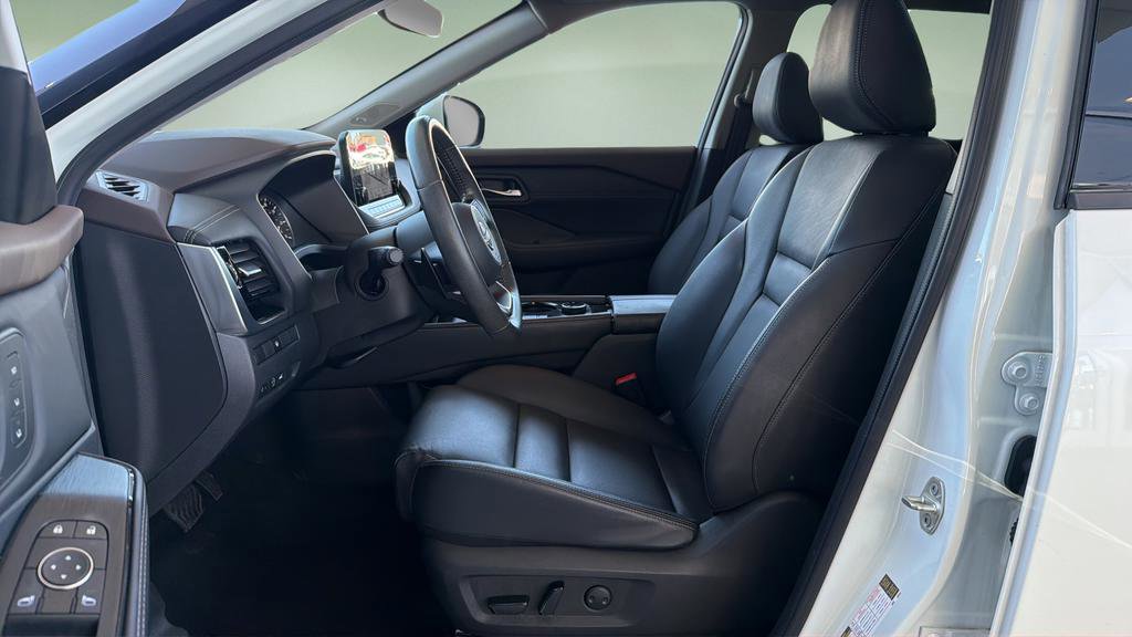 Certified 2023 Nissan Rogue SL w/ SL Premium Package AWD/4WD image 19