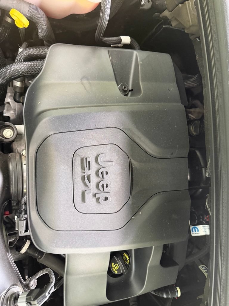 Used 2022 Jeep Grand Cherokee Summit AWD/4WD image 22