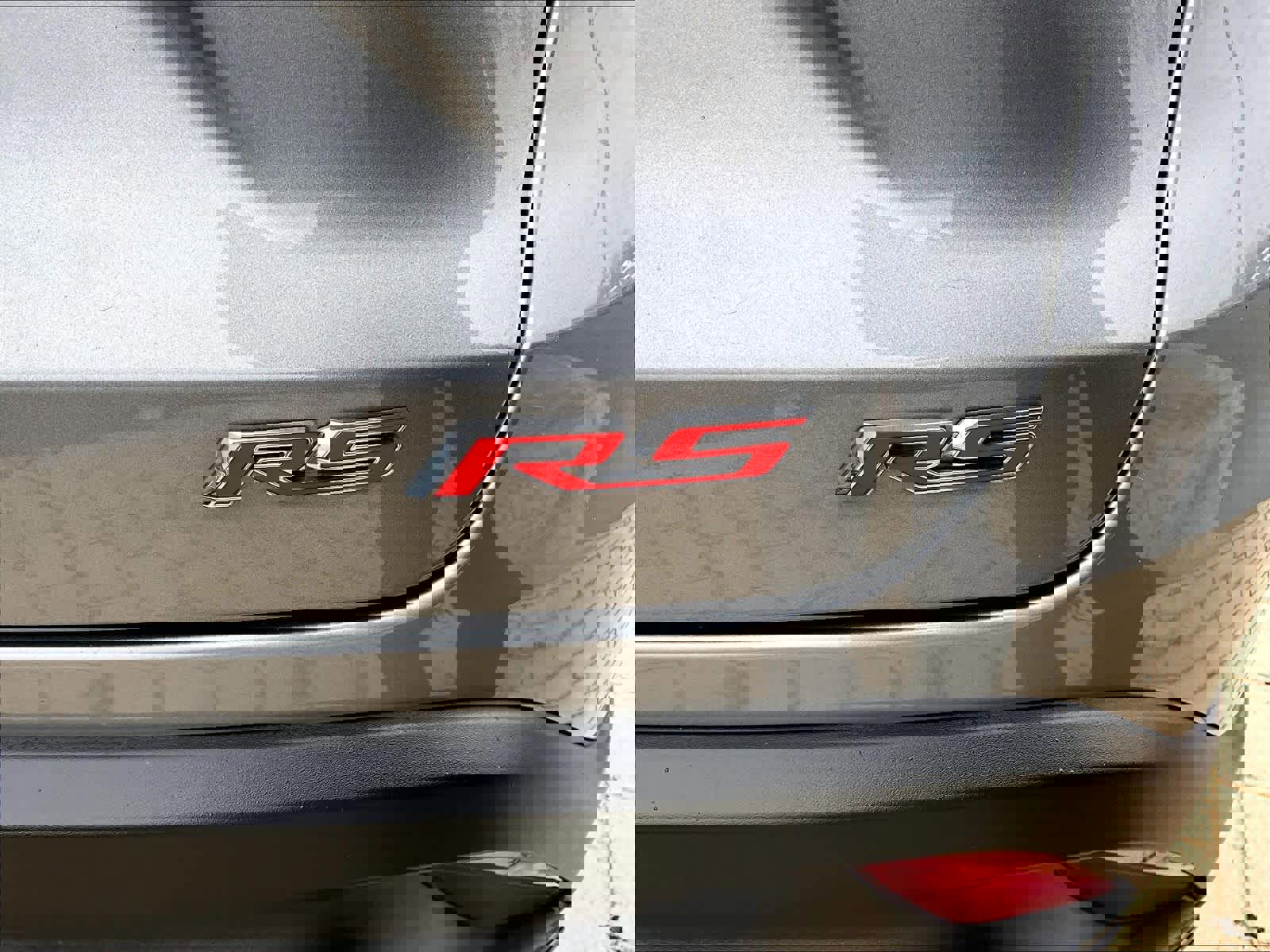 Used 2024 Chevrolet Trax RS w/ Sunroof Package image 30