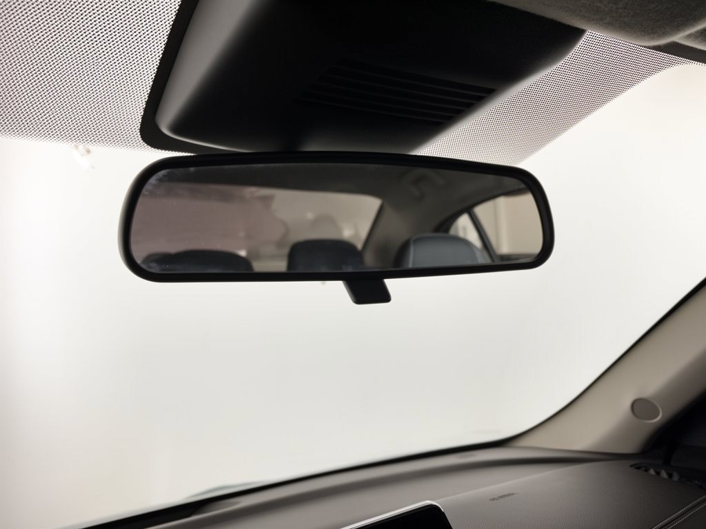 Used 2020 Nissan Sentra SV FWD image 24