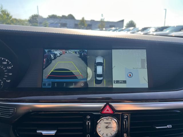 Used 2018 Genesis G90 3.3T Premium AWD/4WD image 25