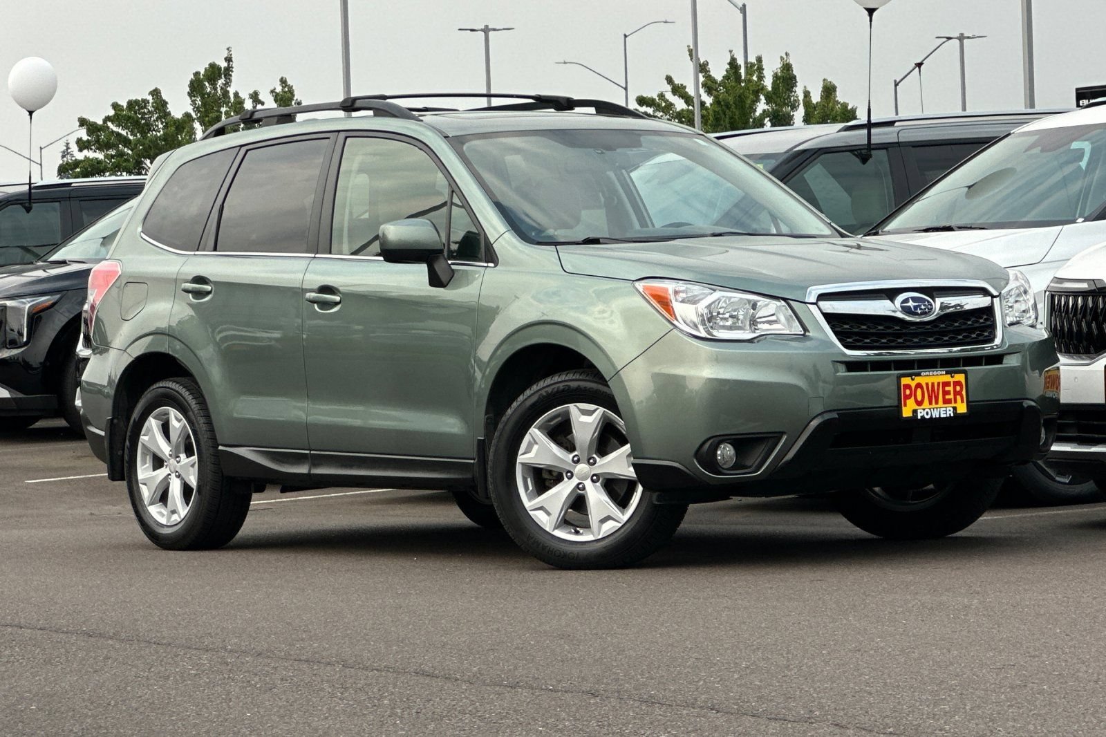 Used 2016 Subaru Forester 2.5i Limited AWD/4WD image 2