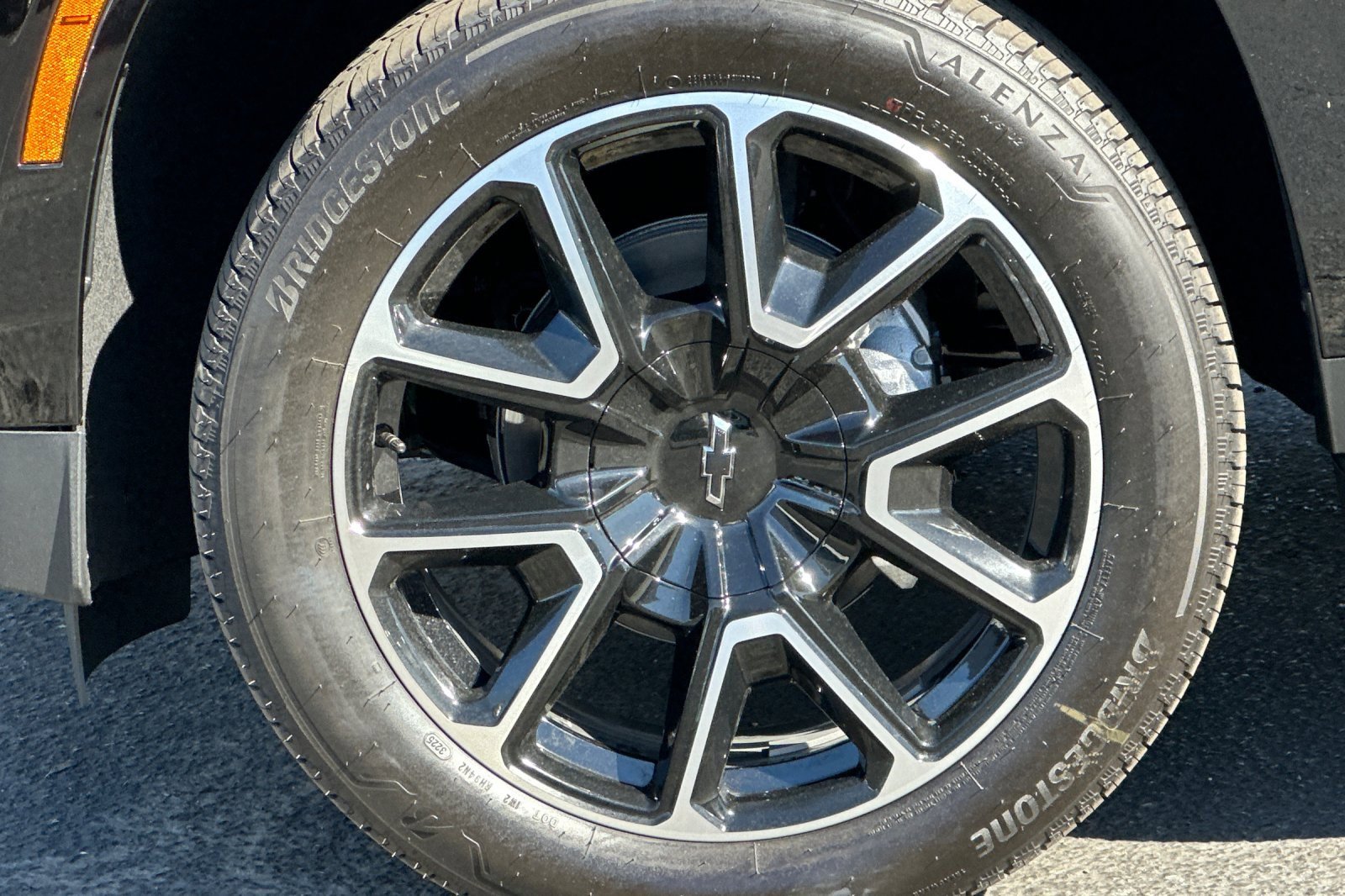 New 2026 Chevrolet Suburban RST w/ Advanced Technology Package image 32