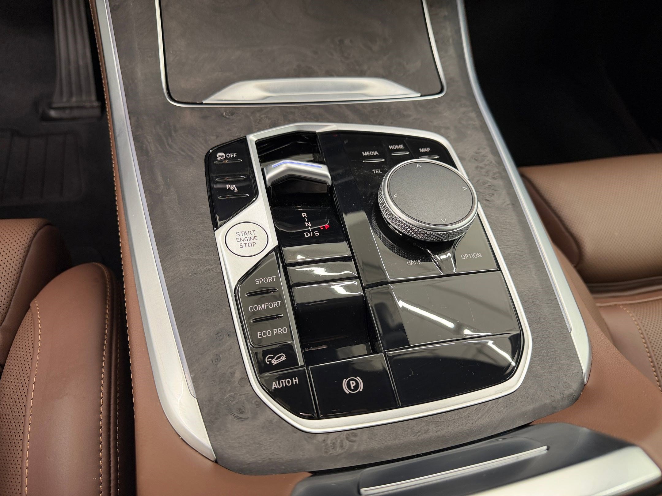 Certified 2025 BMW X5 xDrive40i w/ Climate Comfort Package image 20