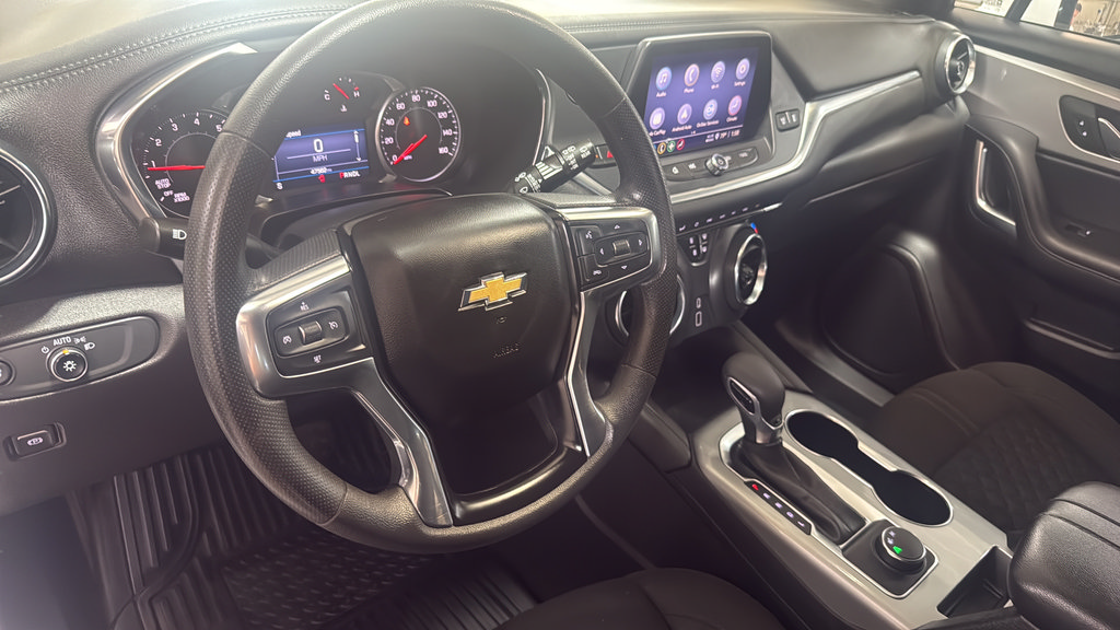 Used 2021 Chevrolet Blazer LT FWD image 15