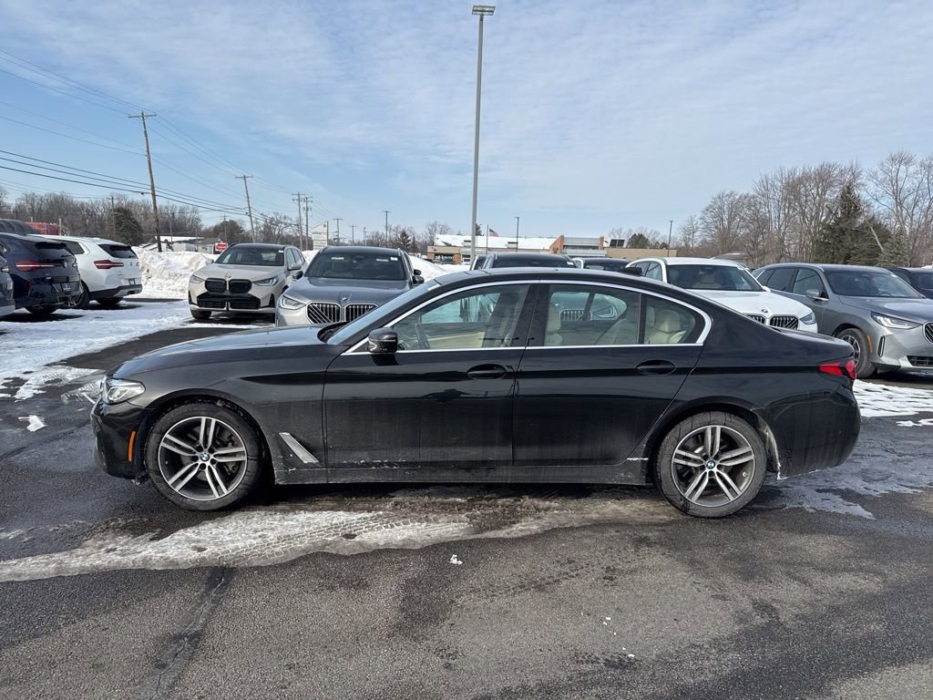 Used 2021 BMW 530i xDrive w/ Convenience Package image 4