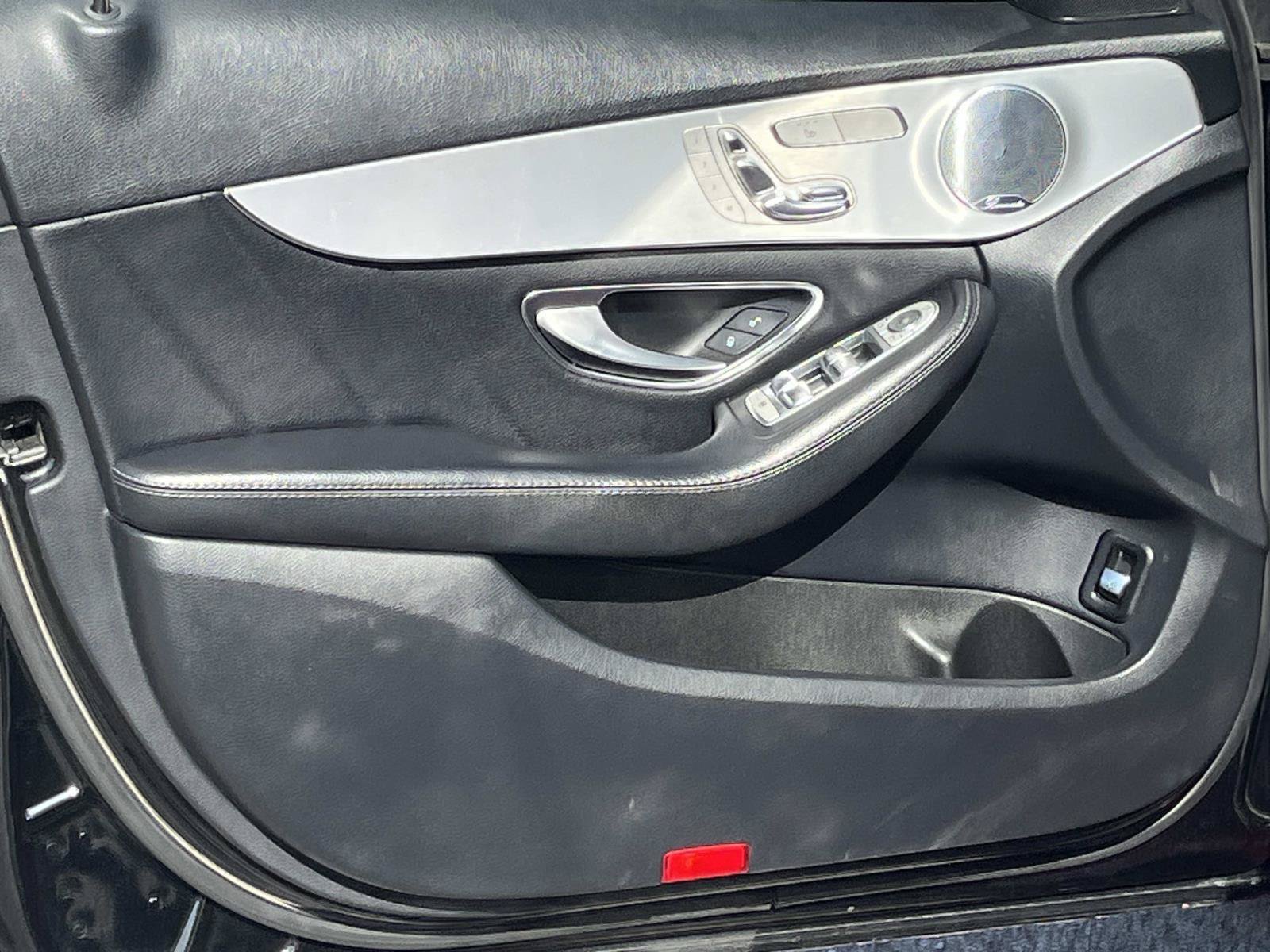 Used 2018 Mercedes-Benz C 300 4MATIC Sedan image 24