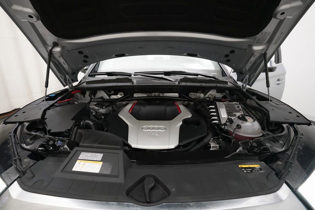 Used 2020 Audi SQ5 Premium Plus w/ Premium Plus Package image 34