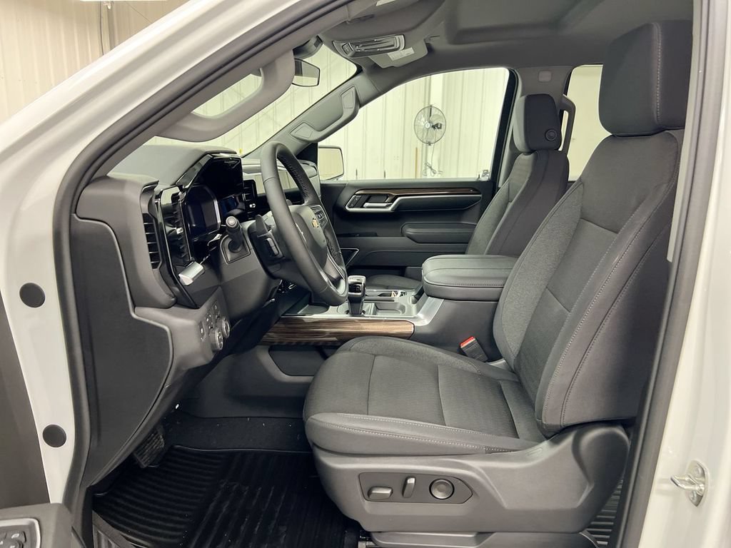 New 2026 Chevrolet Silverado 1500 LT w/ Z71 Off-Road Package AWD/4WD image 20