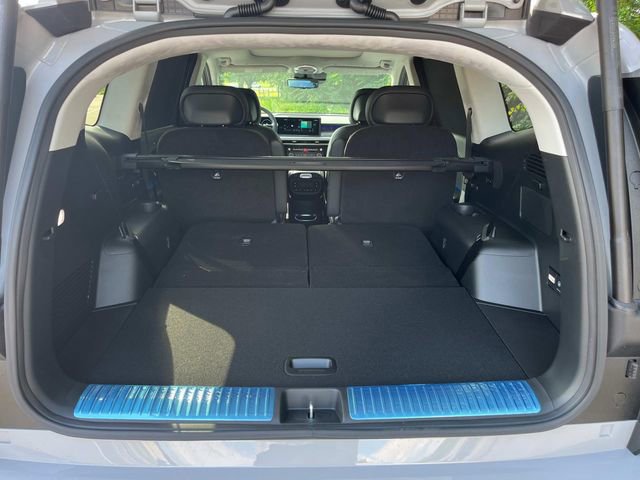 New 2026 Hyundai Ioniq 9 Calligraphy image 11