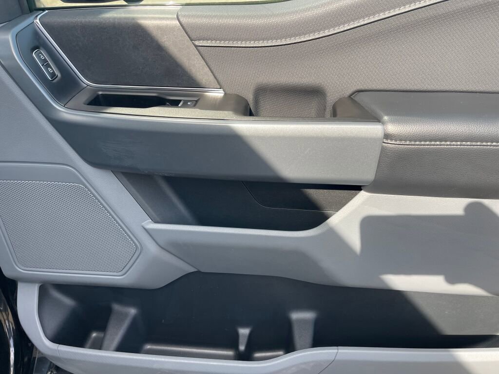 Used 2024 Ford F150 XLT w/ Mobile Office Package image 28