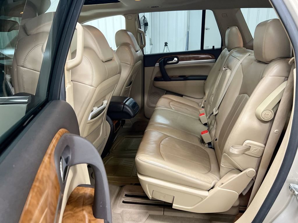 Used 2008 Buick Enclave CXL w/ Entertainment Package #1 AWD/4WD image 22