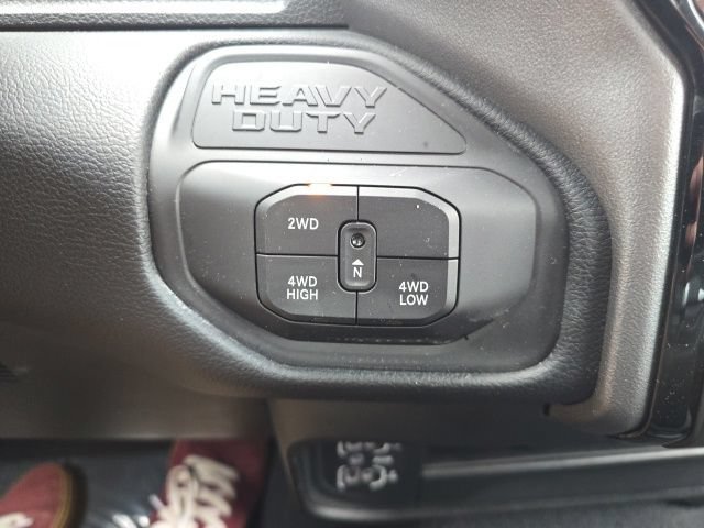 Certified 2025 RAM 2500 Big Horn AWD/4WD image 18