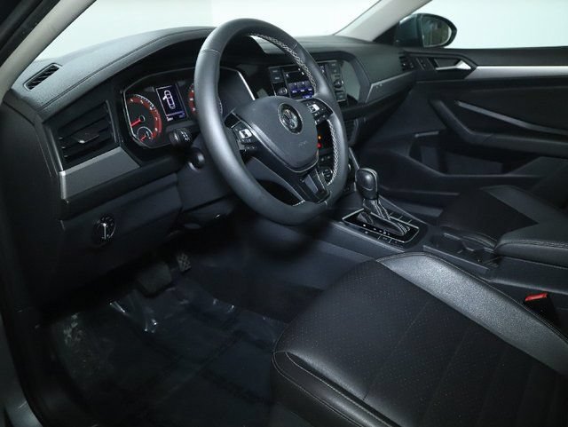 Used 2021 Volkswagen Jetta SE w/ SE Cold Weather Package FWD image 17