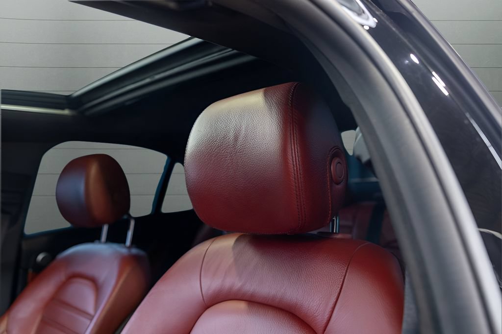Used 2020 Mercedes-Benz C 43 AMG 4MATIC Sedan image 41